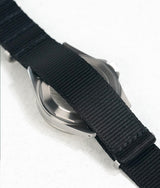 Bracelet NATO Lisse Noir Attaché